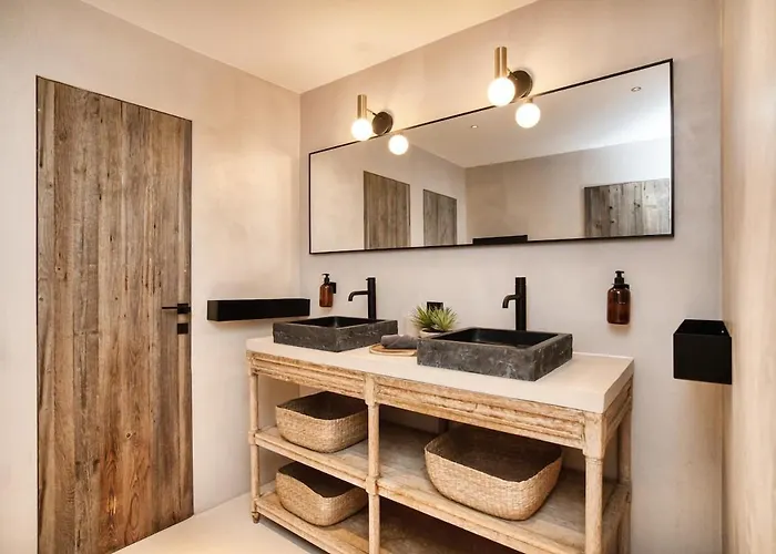 Luxury La Pinede In Διαμέρισμα *