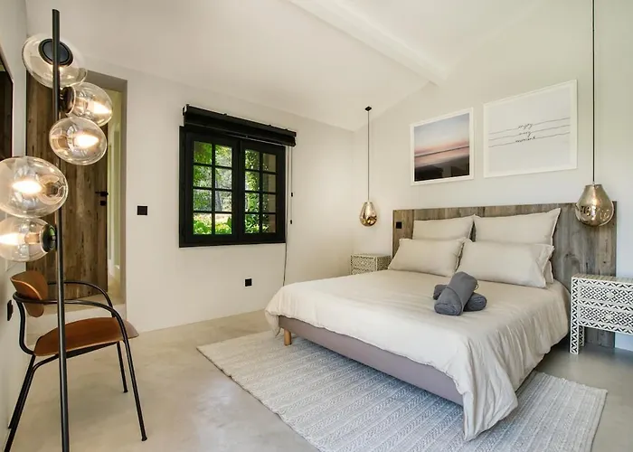 Διαμέρισμα Luxury La Pinede In