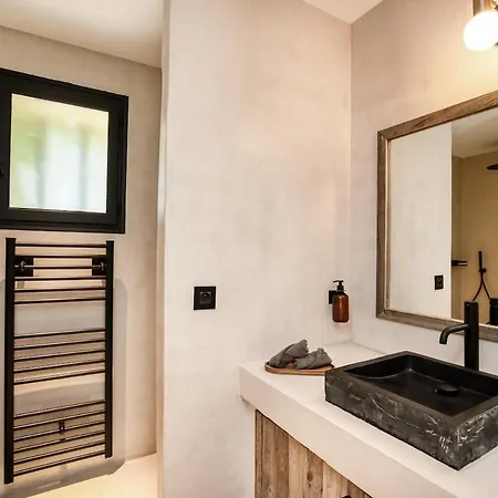Luxury La Pinede In