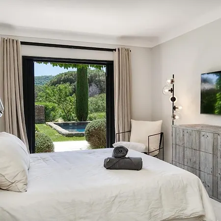 Luxury La Pinede In 拉马蒂埃勒