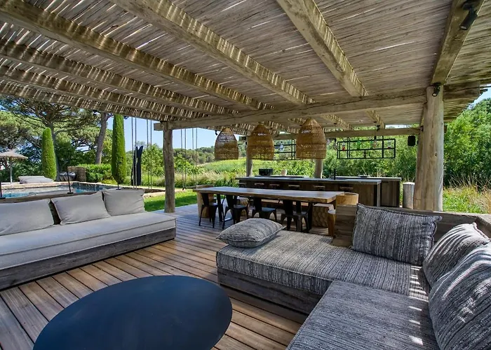 Luxury La Pinede In Apartamento